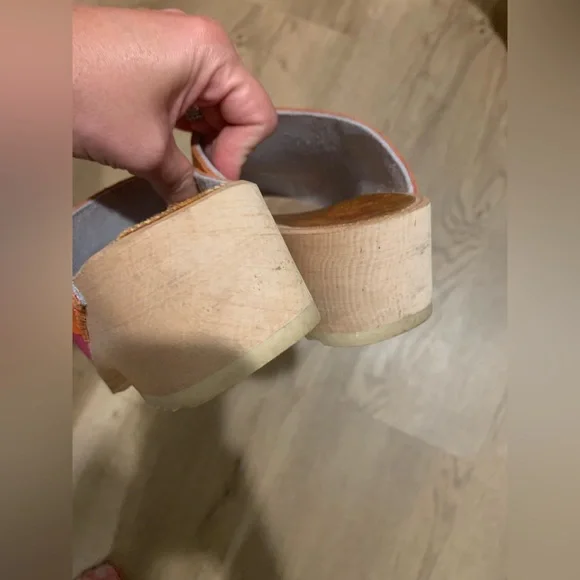 NWOB Hanna Andersson Pink+ orange leather clogs lace cut detail size 7/37 - Picture 4 of 9